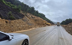 Nguy cơ sạt lở tái diễn, tiếp tục thông xe 1 làn trên cao tốc La Sơn - Hòa Liên