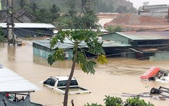 Mưa lũ tại miền Trung: Cứu hộ thành công hơn 40 công nhân cao tốc bị cô lập giữa lũ