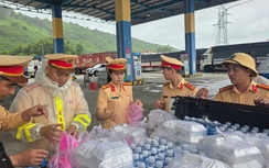 Khánh Hòa: Quốc lộ 1 thông xe trở lại, hàng nghìn phương tiện được giải tỏa