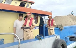 Bốn ngày ra quân, CSGT An Giang lập biên bản vi phạm 215 phương tiện vận tải đường thủy