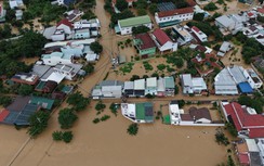 Thủ tướng yêu cầu dựng lại nhà cho người dân chịu thiệt hại do mưa lũ trước Tết
