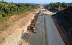 Tuyến đường hơn 500 tỷ đồng ở Lào Cai thi công "3 ca 4 kíp" để thông tuyến trước 31/12