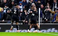 Đánh bại Tottenham, Fulham có chiến thắng đầu tiên trên sân khách