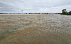 Quảng Trị vẫn còn hàng nghìn hộ dân ngập lụt, gần 18.000 học sinh nghỉ học