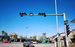 Hà Tĩnh khẩn trương khắc phục đèn giao thông hư hỏng sau mưa bão