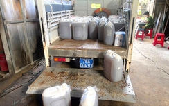 Liên tiếp phát hiện, tạm giữ hàng nghìn lít dầu DO không rõ nguồn gốc ở Quảng Ngãi