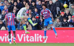 Đánh bại Crystal Palace, Pep Guardiola lập kỷ lục tại Premier League