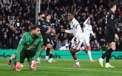 Thắng kịch tính Fulham, Man City rút ngắn cách biệt với Arsenal