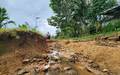 Quảng Ngãi: Xã miền núi mong mỏi cây cầu để giao thông không còn chia cắt