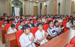 Hà Nội: 100% học sinh và phụ huynh ký cam kết thi đua về an toàn giao thông