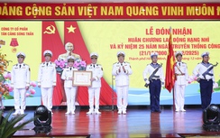 Cảng cạn Tân Cảng Sóng Thần đón nhận Huân chương Lao động hạng Nhì