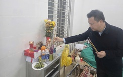 Ủy ban ATGT Quốc gia thăm hỏi gia đình nạn nhân vụ lật xe khách ở Lào Cai