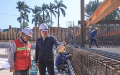 Phương Thành tranh thủ từng ngày đua tiến độ thi công cầu dây văng quy mô lớn nhất Thủ đô