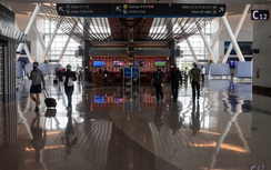 Mỹ: Máy bay chở khách gặp sự cố động cơ, hơn 100 người phải sơ tán