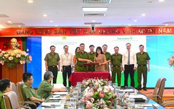 Vietcombank là ngân hàng đầu tiên khai thác dịch vụ xác thực điện tử của Bộ Công an