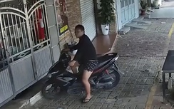 Camera "bắt quả tang" tên trộm xe máy ở Đà Nẵng