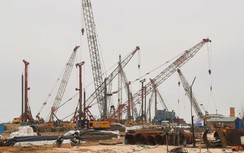 Dự án khu bến cảng Mỹ Thủy nhộn nhịp thi công, hoàn thành bến số 1 cuối năm 2025