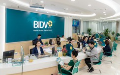 Các "ông lớn" ngân hàng gia nhập cuộc đua giảm lãi suất