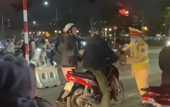 Hải Phòng: Khởi tố vụ án hai người trốn đo nồng độ cồn, tấn công CSGT
