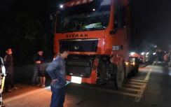 Hà Tĩnh: 2 học sinh tử vong sau va chạm với xe đầu kéo