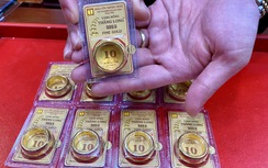 Vàng trong nước tăng nhẹ, vàng thế giới vượt ngưỡng 3.000 USD/ounce lần đầu tiên