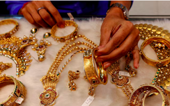 Người bán vàng tràn ngập thị trường châu Á