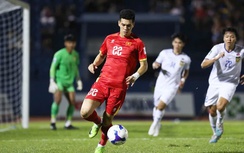 Thắng đậm Lào, ngôi sao này của tuyển Việt Nam vẫn hứng “mưa” chỉ trích