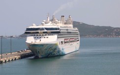 Du thuyền 5 sao đưa 1.000 du khách đến Khánh Hòa