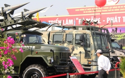 Ngắm dàn vũ khí tài quân sự hiện đại tại triển lãm 50 năm giải phóng Đà Nẵng