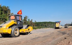 Cao tốc Khánh Hòa - Buôn Ma Thuột "chạy nước rút" thi công đào, đắp nền đường