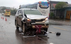 Người đi xe máy tử vong tại chỗ sau va chạm với ô tô ở Hà Tĩnh