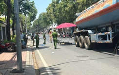 Va chạm giữa xe bồn và xe đạp điện, nam sinh lớp 9 tử vong thương tâm