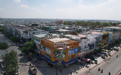 Đồng Nai: Nhiều người dân phấn khởi khi bất ngờ được làm sổ đỏ