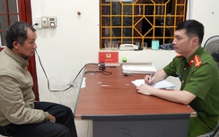 Ra tay sát hại người cùng xóm rồi dùng lá khô phi tang