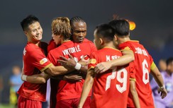 V-League: Sao Việt kiều bừng sáng, Hà Tĩnh “cưa” với Thể Công Viettel