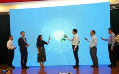 TP.HCM ra mắt thẻ thanh toán dùng chung cho xe buýt và metro