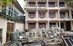 Loạt trụ sở bỏ hoang trên đất vàng quận Hà Đông sẽ được xử lý ra sao?