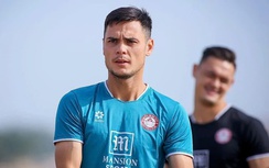 Đội bóng V-League gặp sự cố khó đỡ, trung vệ Việt kiều phải “đóng vai” thủ môn