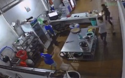 Long An: Ba đối tượng xông vào quán ẩu đả, đâm một nhân viên tử vong