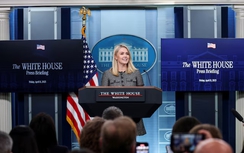 Reuters và Bloomberg không còn nằm trong nhóm thường trực đưa tin về ông Trump