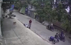 Đi xe máy tự ngã ra đường, người đàn ông không may bị xe máy khác đâm tử vong