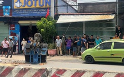 Bình Dương: Xe bồn tông lật xe ba gác, cán nam tài xế tử vong