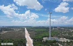 Người dân tự tháo dỡ hồ nuôi thủy sản để thi công đường 2.000 tỷ ở Quảng Bình