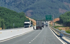 Thông thoáng xe chạy trên cao tốc Vân Phong – Nha Trang ngày đầu khai thác