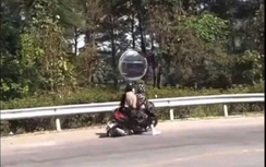 Đâm vào hộ lan khi đổ đèo tại Tam Đảo, hai cô gái bị thương