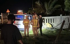 Xe cứu thương lao vào nhà dân ở Quảng Trị, 1 điều dưỡng bị thương