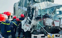 Hai xe tải đối đầu làm 2 người tử vong trên cao tốc Mai Sơn - QL45 có còn hạn đăng kiểm?