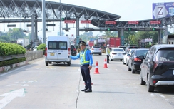 Hà Nội công bố 3 số điện thoại tiếp nhận phản ánh vi phạm giao thông dịp lễ 30/4-1/5