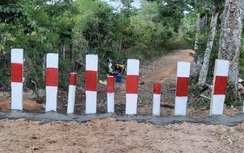 Đồng Nai: Xóa lối đi tự mở xảy ra sự cố xe tải chết máy nằm chắn ngang đường sắt