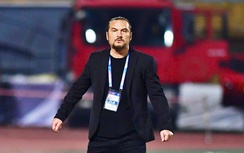 HLV Popov bất ngờ tái xuất V-League sau gần 2 tháng